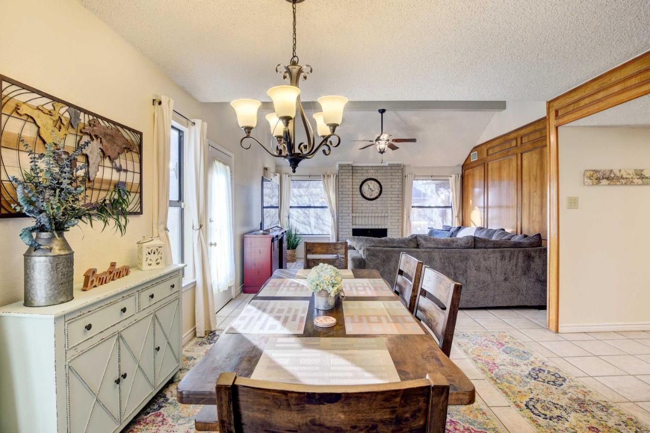 Grand Prairie Home, 4 Mi To Joe Pool Lake! Εξωτερικό φωτογραφία